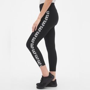 GAP women's sports leggings size L black